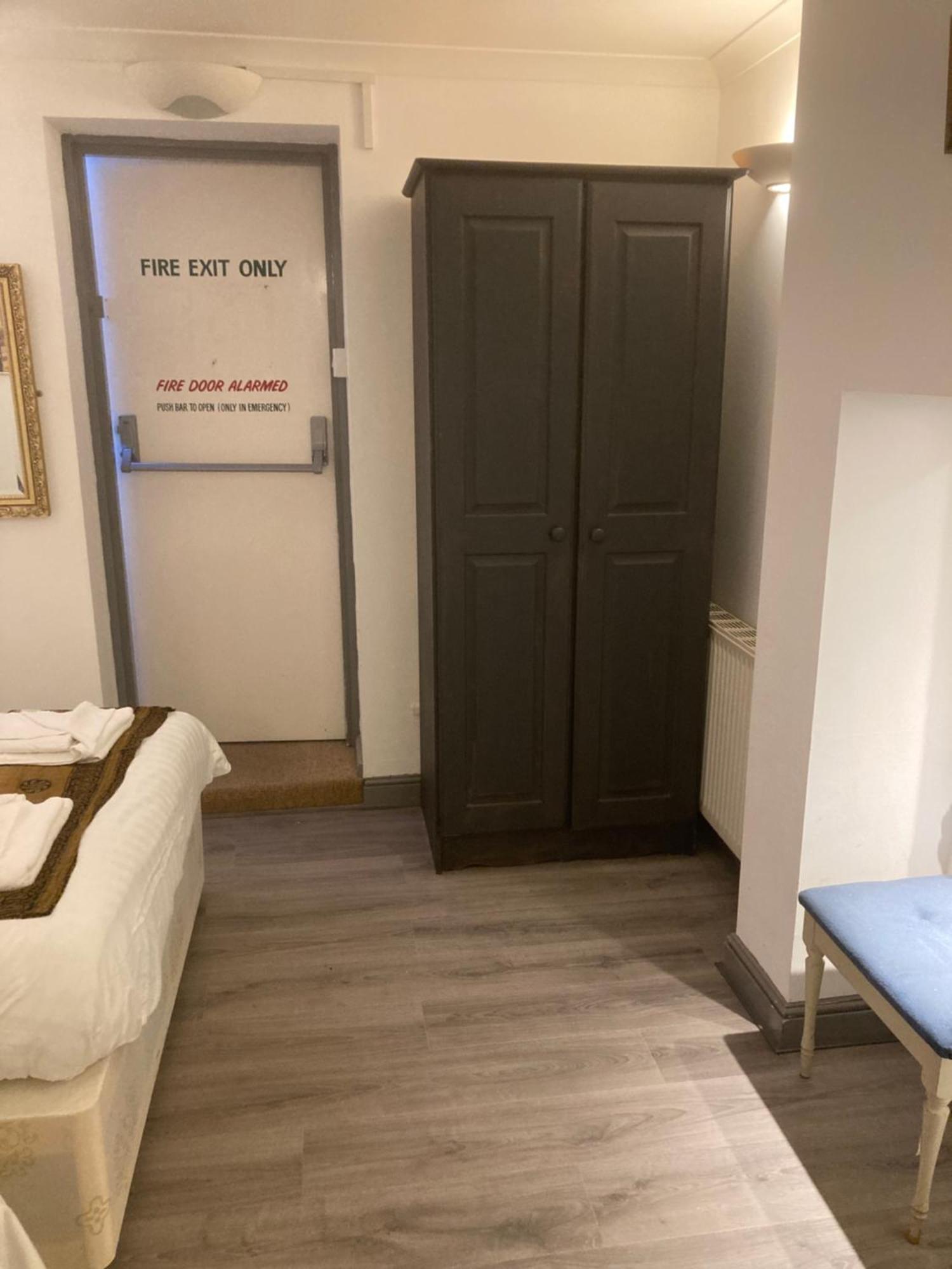 Abingdon Lodge & Suit Ryde  Εξωτερικό φωτογραφία