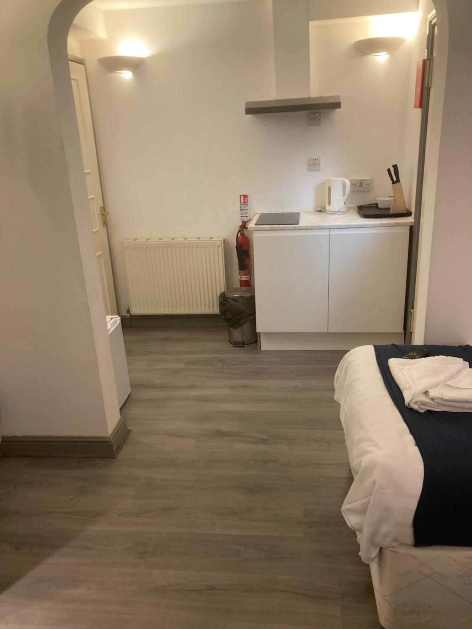 Abingdon Lodge & Suit Ryde  Εξωτερικό φωτογραφία